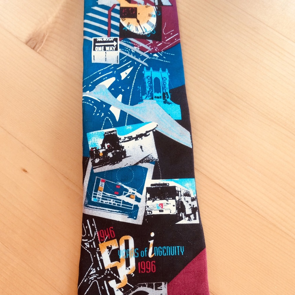 Vintage silk tie Edwards and Kelsey Company